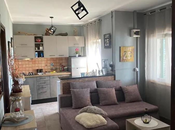 Island Paradise Lavdara