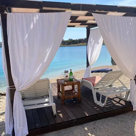 Island Paradise Lavdara Tatil Evi